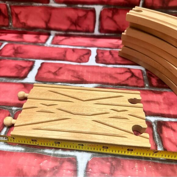 Thomas & Friends Wooden Railway curved track pcs - Picture 3 of 8